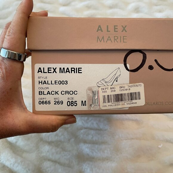 pumps - Picture 5 of 5